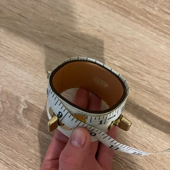 Coach Leather Turnlock Bracelet - Picture 11 of 15